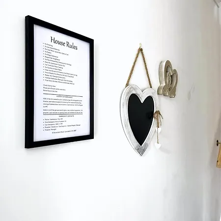 Newly Renovated 3 Bedroom House, 6 Beds With 2 Showers, Near University Town Centre Lancaster Exterior foto