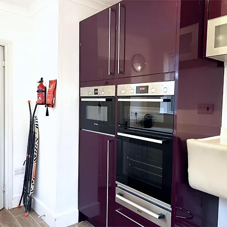 Newly Renovated 3 Bedroom House, 6 Beds With 2 Showers, Near University Town Centre Lancaster Exterior foto