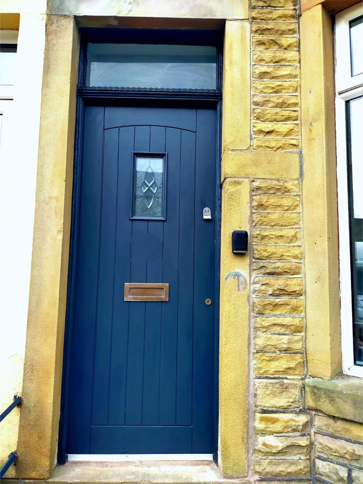 Newly Renovated 3 Bedroom House, 6 Beds With 2 Showers, Near Town Centre Holiday home Lancaster